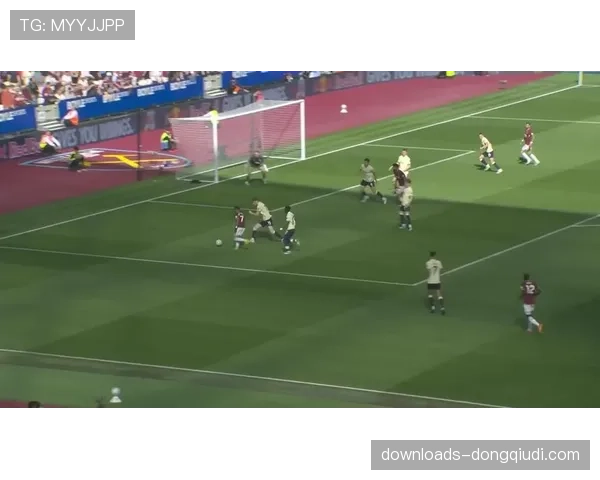 西汉姆联2-1逆转埃弗顿，保级大战中攻防转换效率致胜